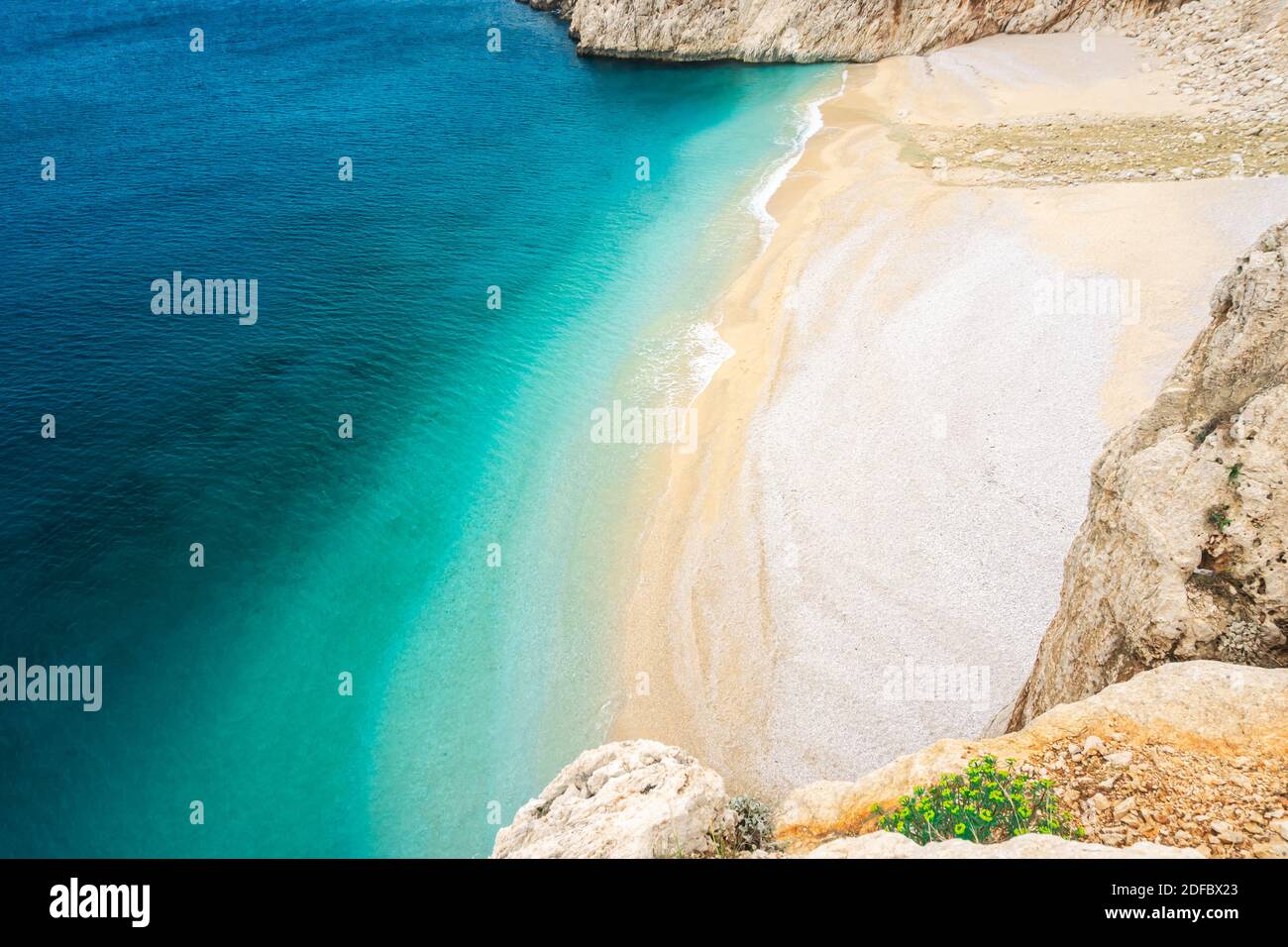 Plage de Kaputas, côte de Lycia et mer Méditerranée à Kas, Kalkan, Antalya, Turquie. Méthode Lycienne. Concept été et vacances Banque D'Images