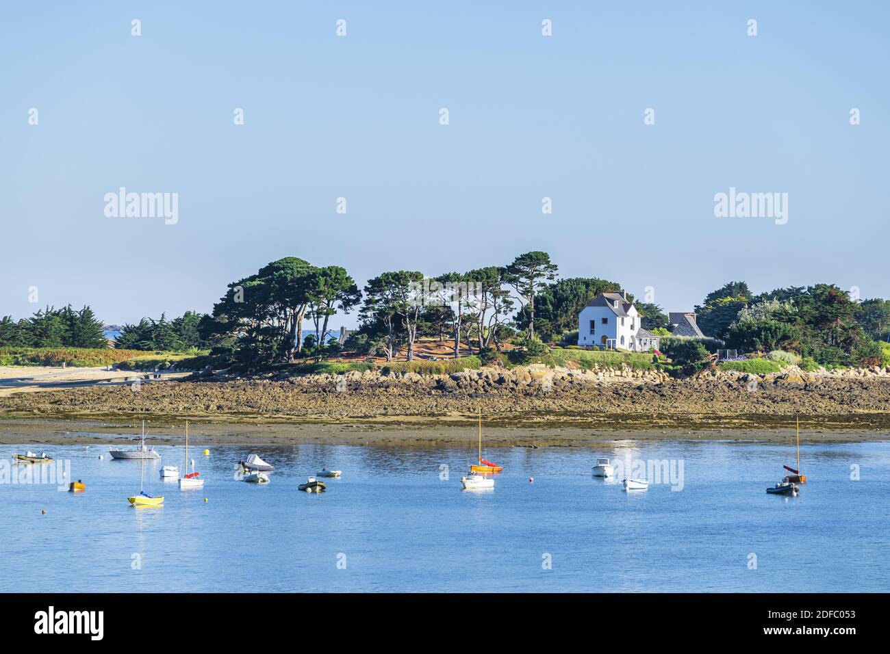 France, Finistère, Carantec le long du sentier de randonnée GR 34 ou du sentier des douanes, île de Callot Banque D'Images