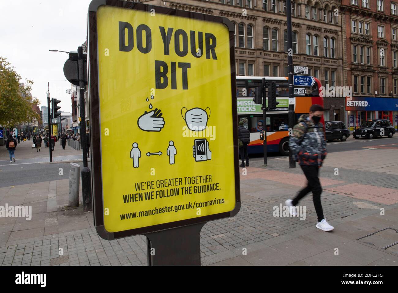 Manchester fait face à un nouveau verrouillage après une forte augmentation des infections par COVID. Le gouvernement devrait porter la ville à une menace de niveau 3 le 19 octobre 2020 Banque D'Images