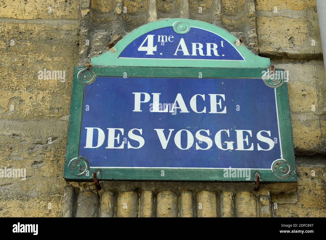 France, Paris, région classée au patrimoine mondial de l'UNESCO, quartier du Marais, place des Vosges Banque D'Images