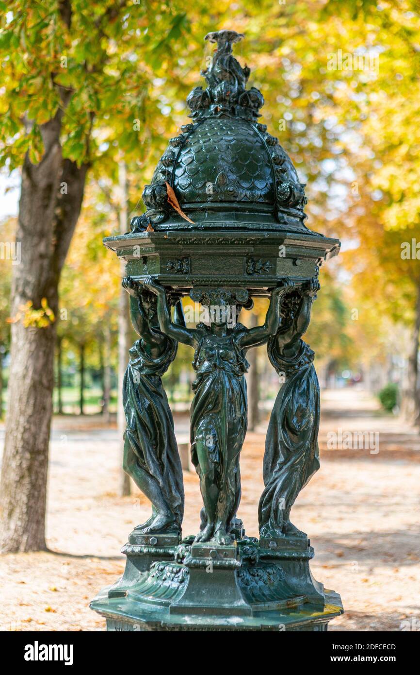 France, Paris, Fontaine Wallace, jardin des champs-Élysées Banque D'Images