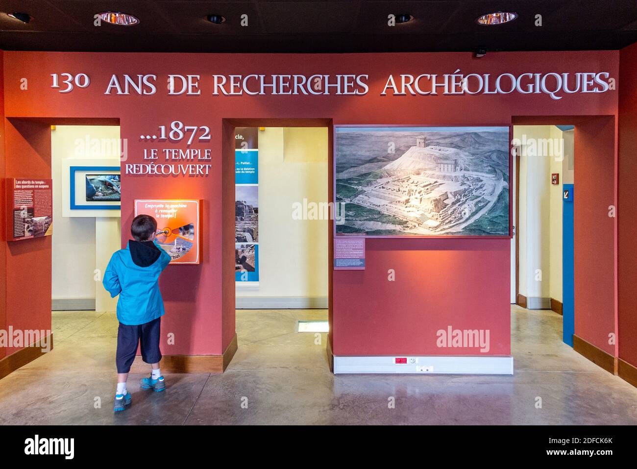 CENTRE ÉDUCATIF AU TEMPLE DU MERCURE, SOMMET DU PUY-DE-DÔME, VOLCAN D'AUVERGNE, ORCINES, FRANCE Banque D'Images