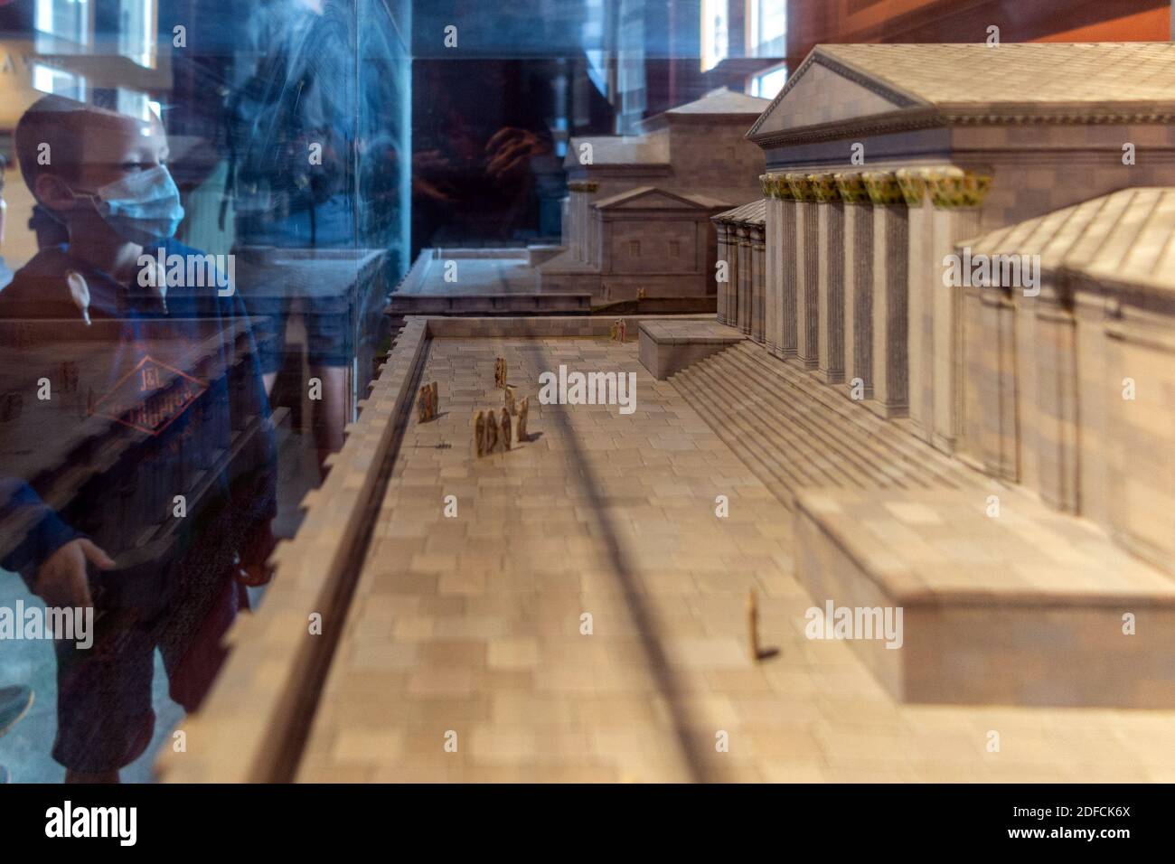 CENTRE ÉDUCATIF AU TEMPLE DU MERCURE, SOMMET DU PUY-DE-DÔME, VOLCAN D'AUVERGNE, ORCINES, FRANCE Banque D'Images