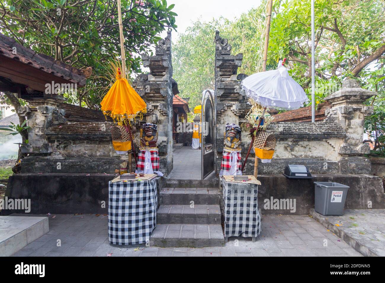 Un bentar de candi ou porte divisée d'un temple à Bali, Indonésie Banque D'Images