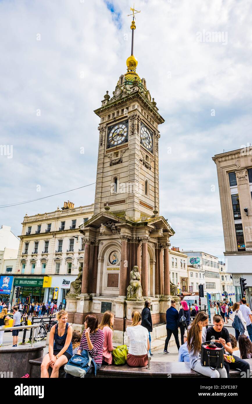 La Tour de l'horloge, parfois appelée Tour de l'horloge du Jubilé, est une  tour d'horloge autonome située dans le centre de Brighton, une partie de la  ville anglaise de Brigh Photo Stock -