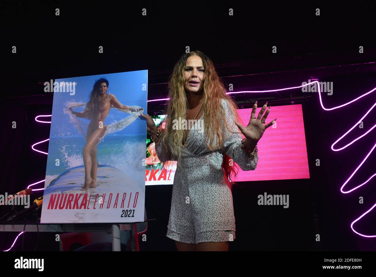 Mexico, Mexique. 03ème décembre 2020. L'actrice Niurka Marcos pose pour des photos lors d'une conférence de presse pour lancer son calendrier "Niurkalendar" au Rico Club. (Photo par Eyepix Group/Pacific Press) crédit: Pacific Press Media production Corp./Alay Live News Banque D'Images