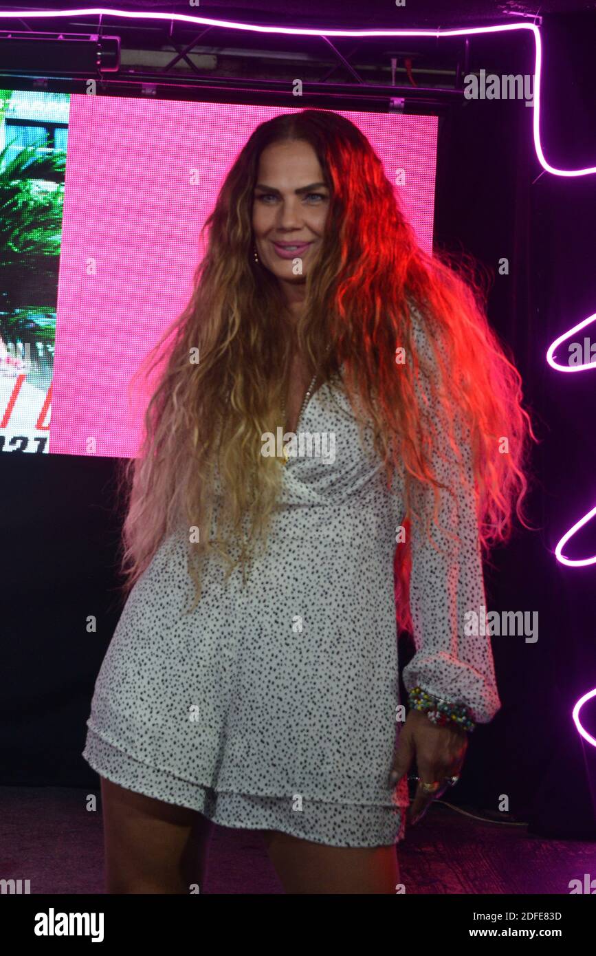 Mexico, Mexique. 03ème décembre 2020. L'actrice Niurka Marcos pose pour des photos lors d'une conférence de presse pour lancer son calendrier "Niurkalendar" au Rico Club. (Photo par Eyepix Group/Pacific Press) crédit: Pacific Press Media production Corp./Alay Live News Banque D'Images