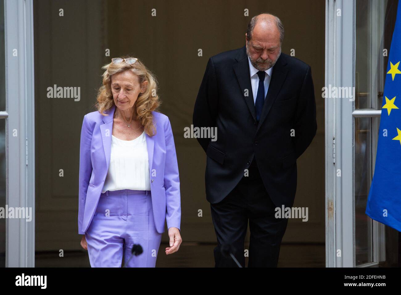 Nicole Belloubet, ministre française de la Justice, et Eric Dupond-Moretti, récemment nommé ministre français de la Justice, lors de la cérémonie de passation de pouvoir au ministère français de la Justice à Paris le 7 juillet 2020, suite à la remise à neuf du cabinet français. Photo de Raphael Lafargue/ABACAPRESS.COM Banque D'Images