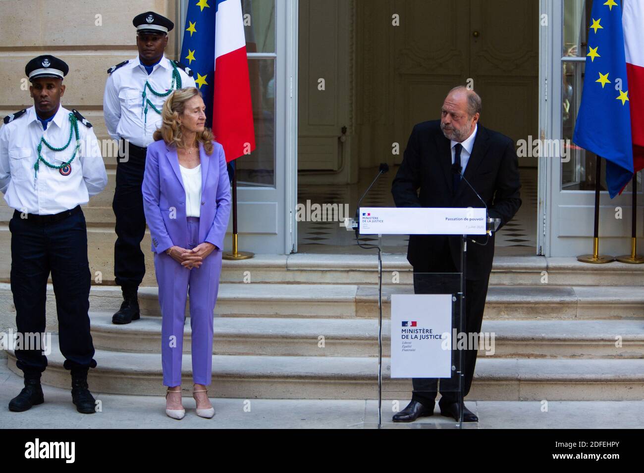 Nicole Bellobet, ministre française de la Justice, et Eric Dupond-Moretti, récemment nommé ministre français de la Justice, prononcera un discours lors de la cérémonie de passation de pouvoir au ministère français de la Justice à Paris le 7 juillet 2020, à la suite du remaniement du cabinet français. Photo de Raphael Lafargue/ABACAPRESS.COM Banque D'Images