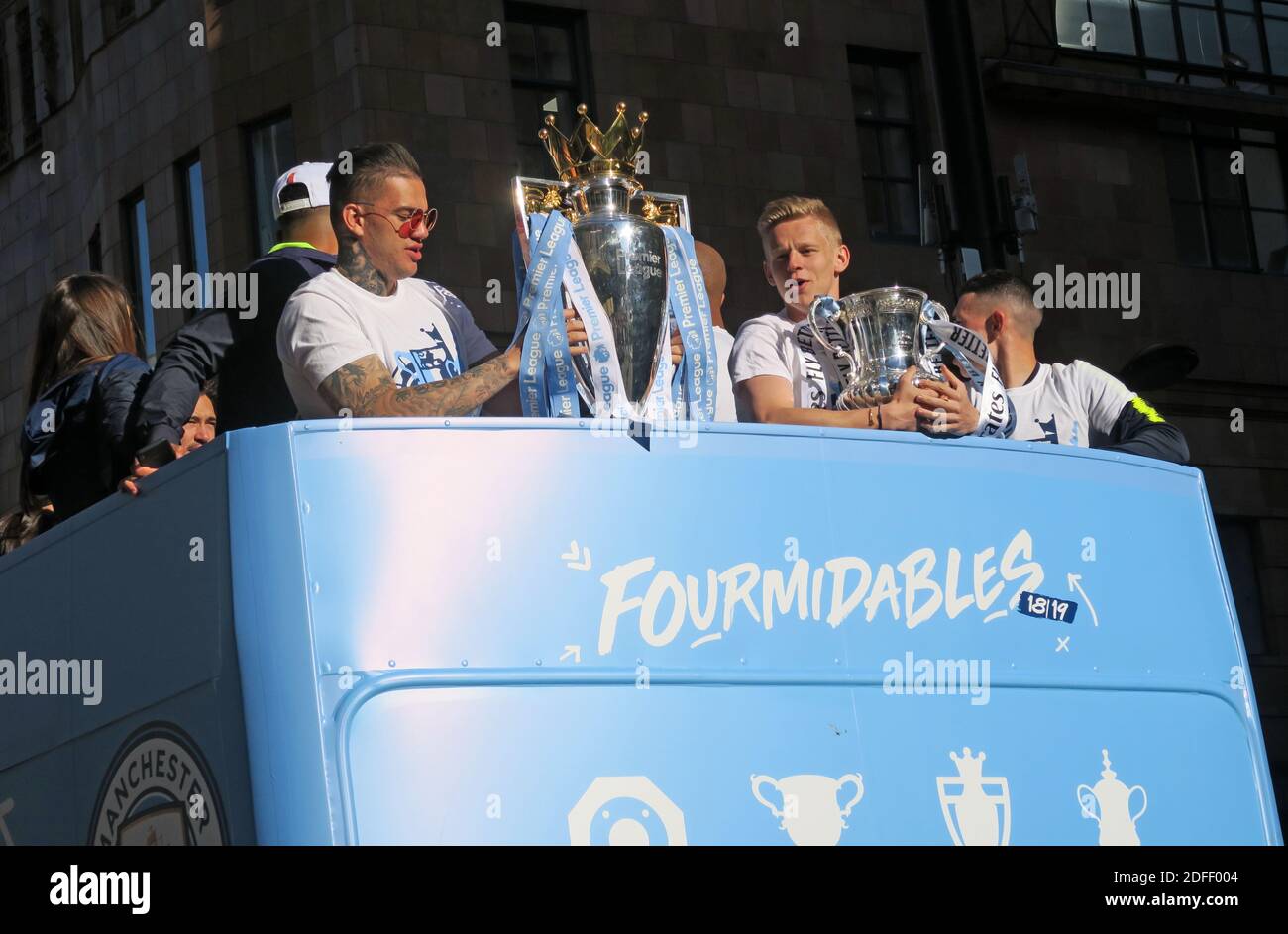 Fourmiables,MCFC,Manchester City football Club,blues,Victory Parade,Peter Street,Manchester City Centre,Angleterre du Nord-Ouest,Royaume-Uni,Cup Banque D'Images