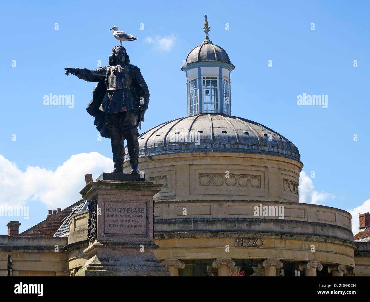 Bridgwater Old Marketplace, statue Robert Blake, 1900, commandant naval, Somerset, Angleterre du Sud-Ouest, Royaume-Uni Banque D'Images