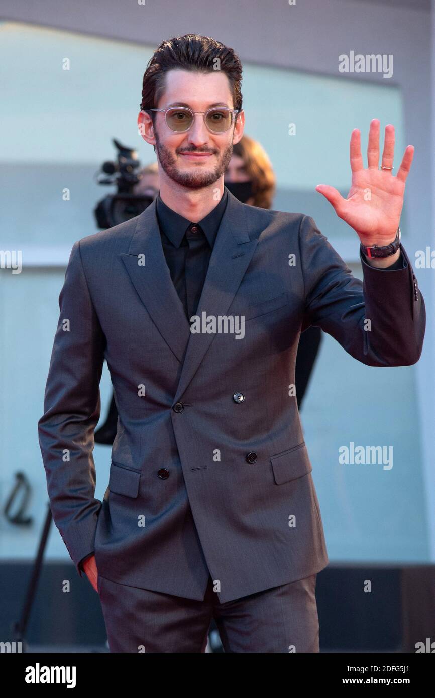 Pierre Niney participe à la première Amants dans le cadre du 77e Festival du film de Venise à Venise, Italie, le 03 septembre 2020. Photo d'Aurore Marechal/ABACAPRESS.COM Banque D'Images