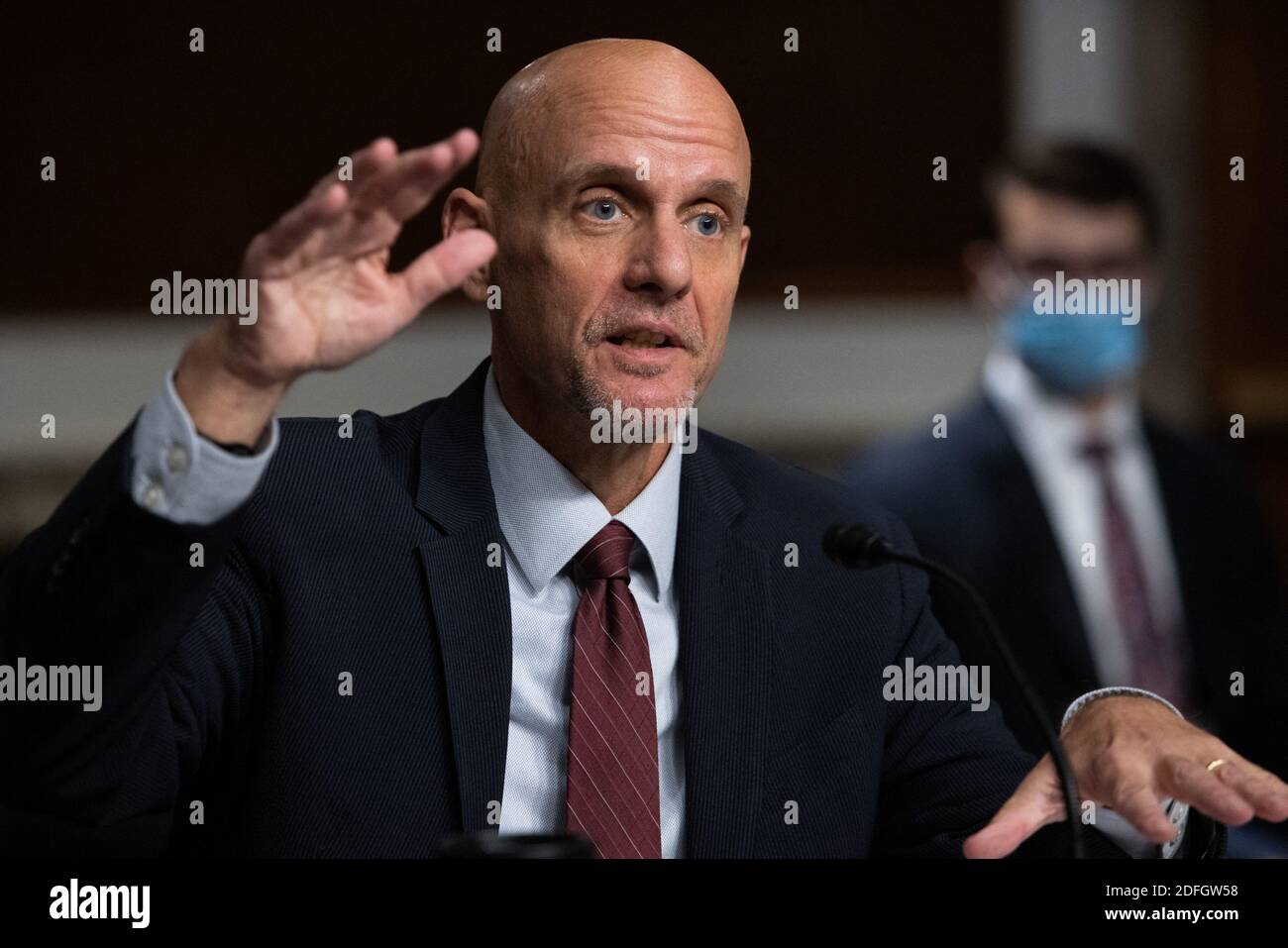 Stephen Hahn, commissaire de la FDA, témoigne de Capitol Hill à Washington, DC, États-Unis, le mercredi 23 octobre 2020, devant un comité sénatorial de la santé, de l'éducation, du travail et des pensions. Photo de Graeme Jennings/Pool/ABACAPRESS.COM Banque D'Images