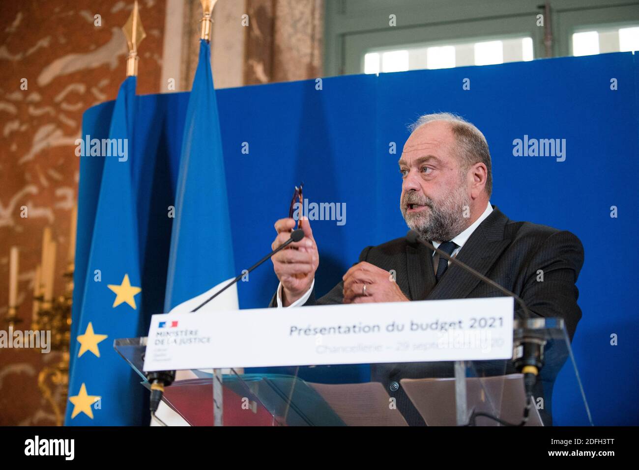 Le ministre français de la Justice, Eric Dupond-Moretti, parle lors d'une conférence de presse de la présentation du budget 2021 du ministre de la Justice, à Paris, en France, le 29 septembre 2020. Photo de Julie Sebadelha/ABACAPRESS.COM Banque D'Images
