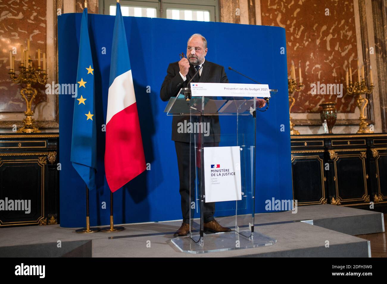 Le ministre français de la Justice, Eric Dupond-Moretti, parle lors d'une conférence de presse de la présentation du budget 2021 du ministre de la Justice, à Paris, en France, le 29 septembre 2020. Photo de Julie Sebadelha/ABACAPRESS.COM Banque D'Images
