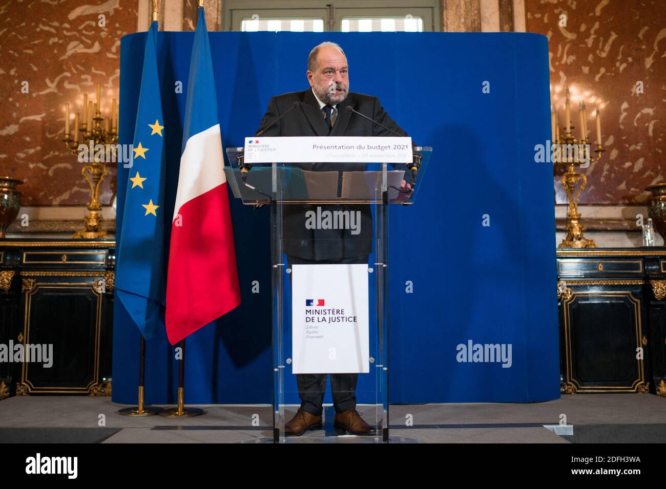Le ministre français de la Justice, Eric Dupond-Moretti, parle lors d'une conférence de presse de la présentation du budget 2021 du ministre de la Justice, à Paris, en France, le 29 septembre 2020. Photo de Julie Sebadelha/ABACAPRESS.COM Banque D'Images