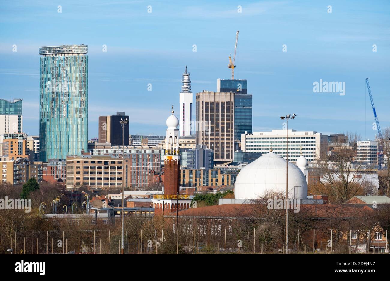 Vue sur la ligne d'horizon de Birmingham City vue depuis le sud de la ville. Birmingham est la deuxième ville du Royaume-Uni, tout comme dans les West Midlands. Banque D'Images