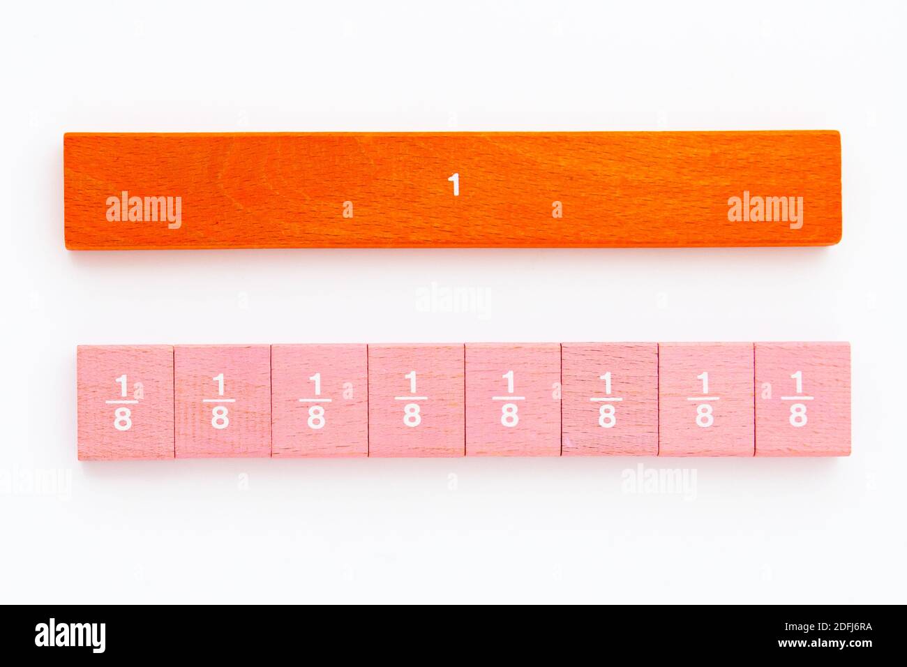 un huitième - bois de manipulations mathématiques démontrant un tout divisé en huit huitièmes Banque D'Images