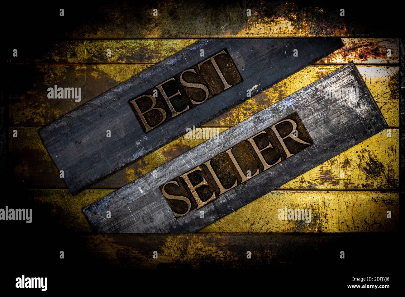 BEST Seller texte sur fond cuivre et or vintage Banque D'Images