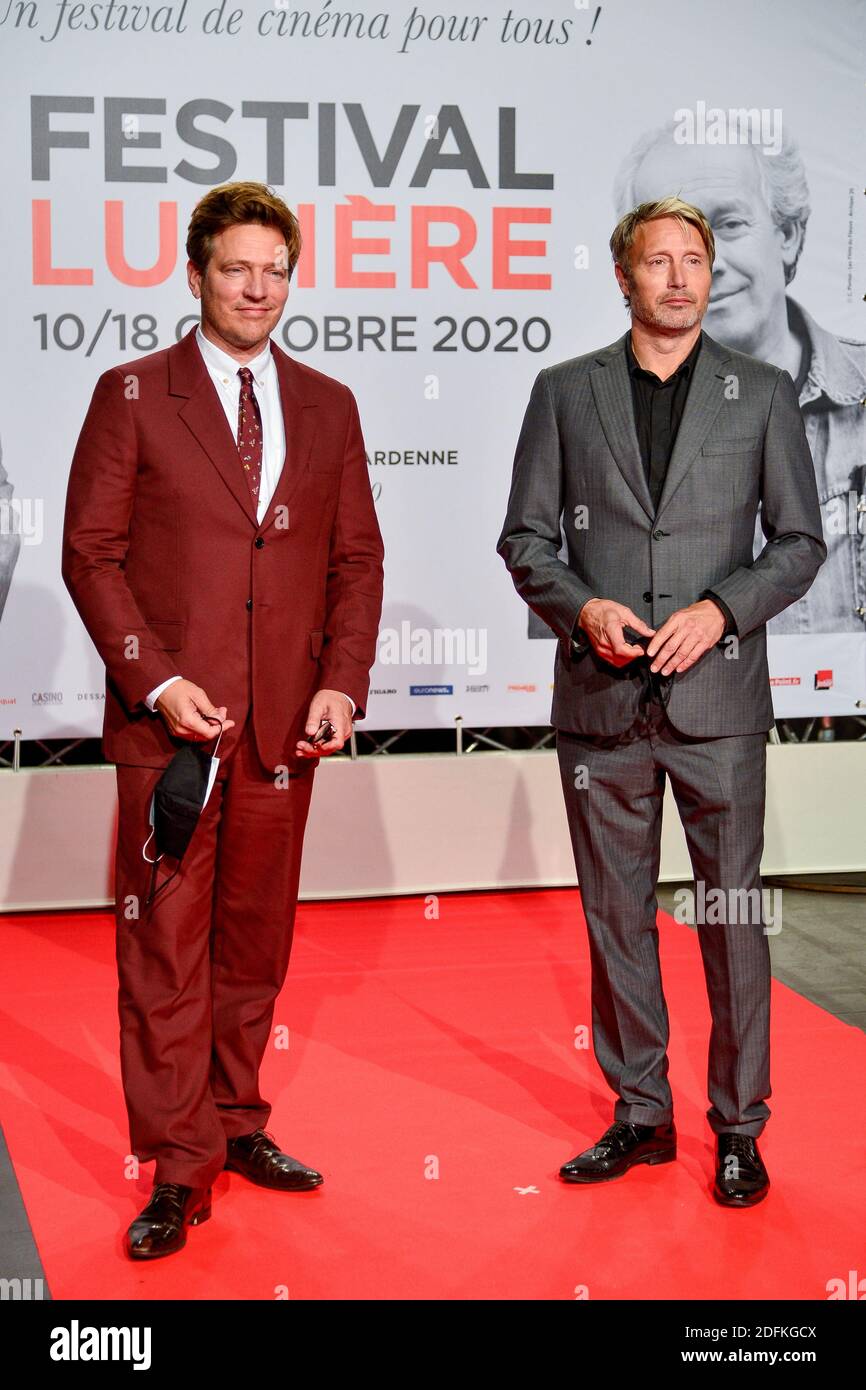 Thomas Vinterberg, Mads Mikkelsen participant à la cérémonie d'ouverture du 12ème Festival du film Lumiere le 10 octobre 2020 à Lyon, France. Photo de Julien Reynaud/APS-Medias/ABACAPRESS.COM Banque D'Images