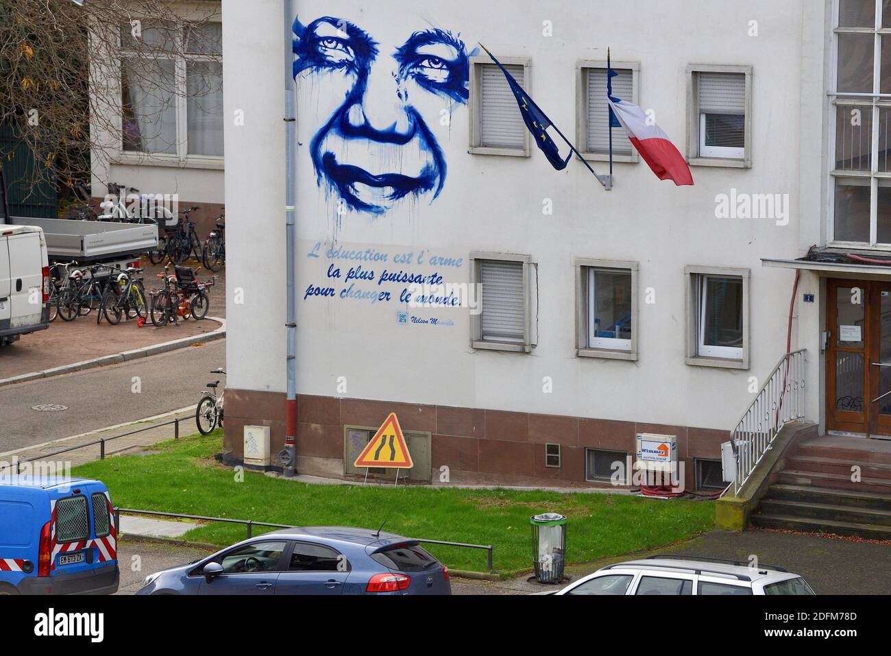Nelson Mandela Portrait Banque D Image Et Photos Page 5 Alamy Nelson Mandela Portrait Banque D Image Et Photos Page 5 Alamy