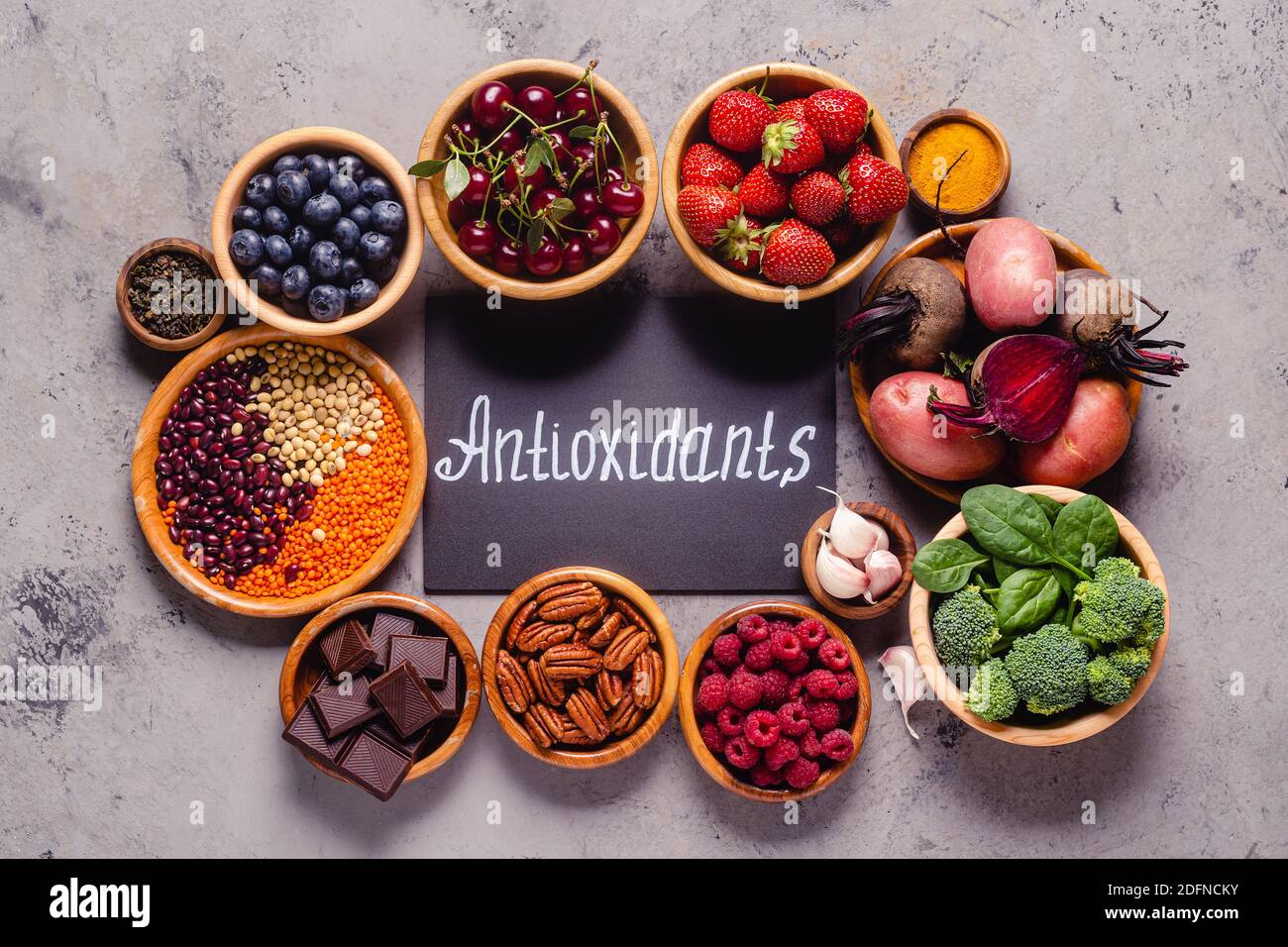 Aliments sains riches en antioxydants, vue du dessus. Banque D'Images