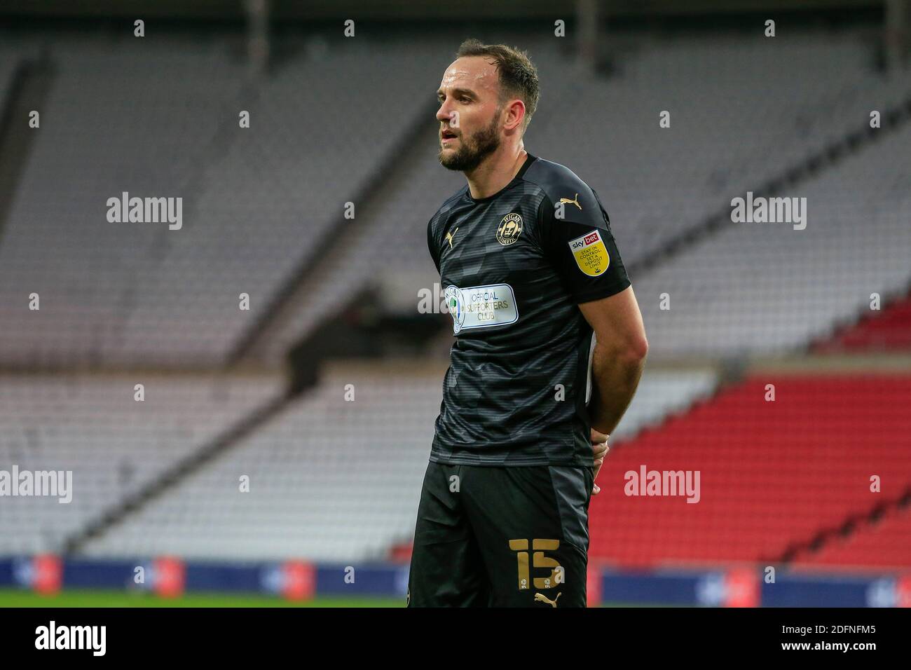 DaN Gardner #15 de Wigan Athletic pendant le match Banque D'Images
