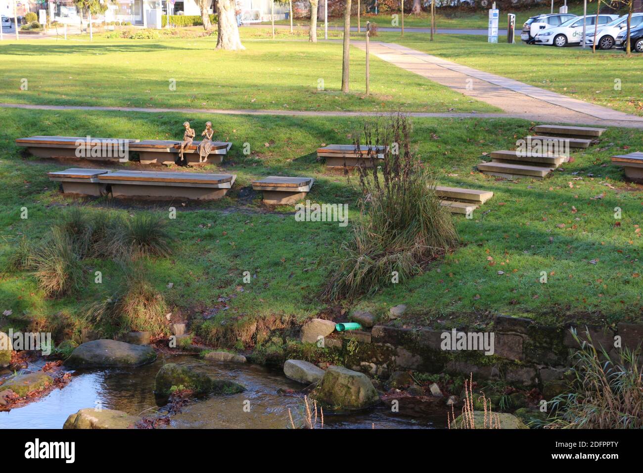Ruhe und Idylle im Kurpark von Bad Herrenalb im Schwarzwald Banque D'Images