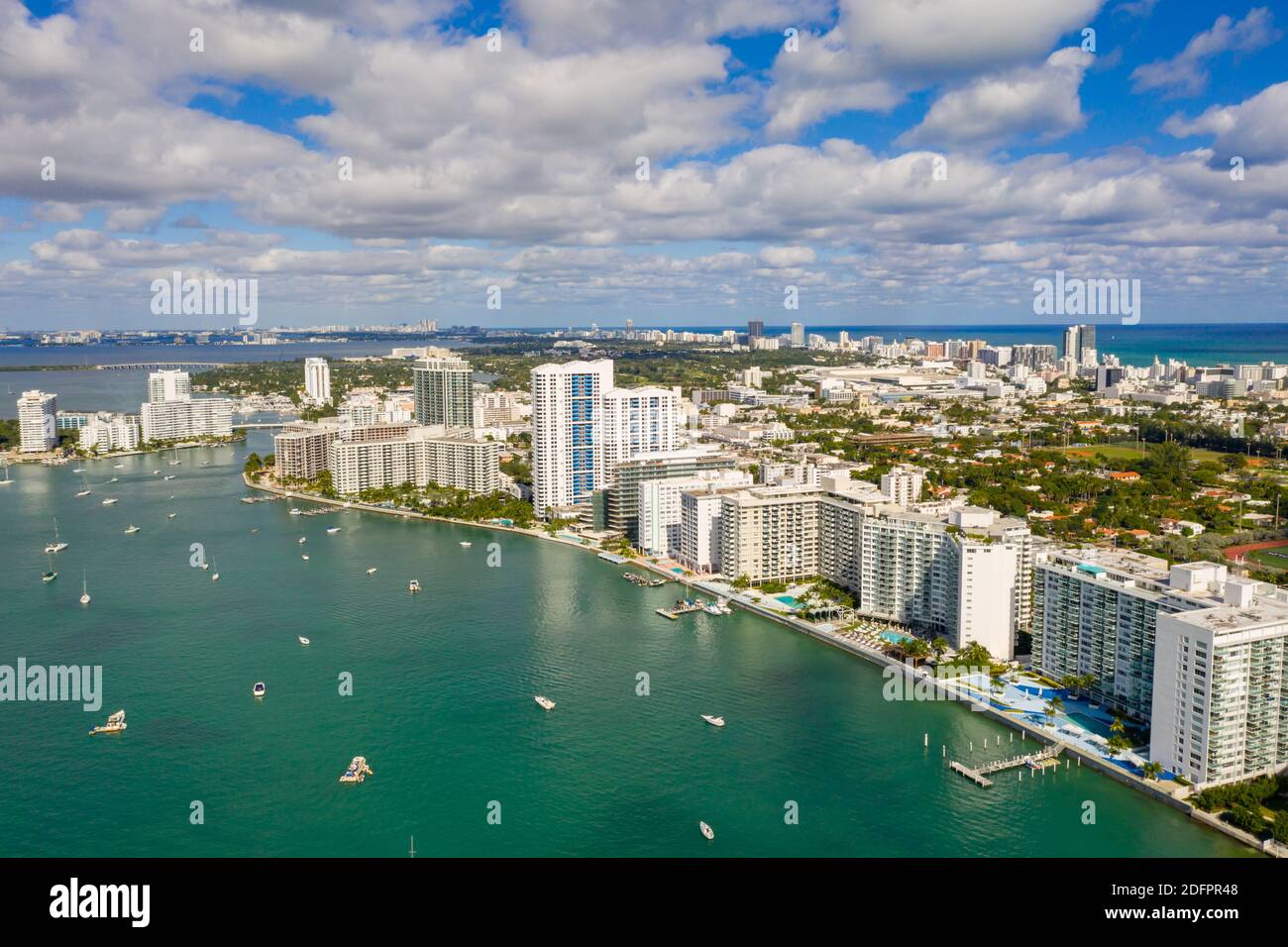 Condominiums Miami Beach FL États-Unis Banque D'Images