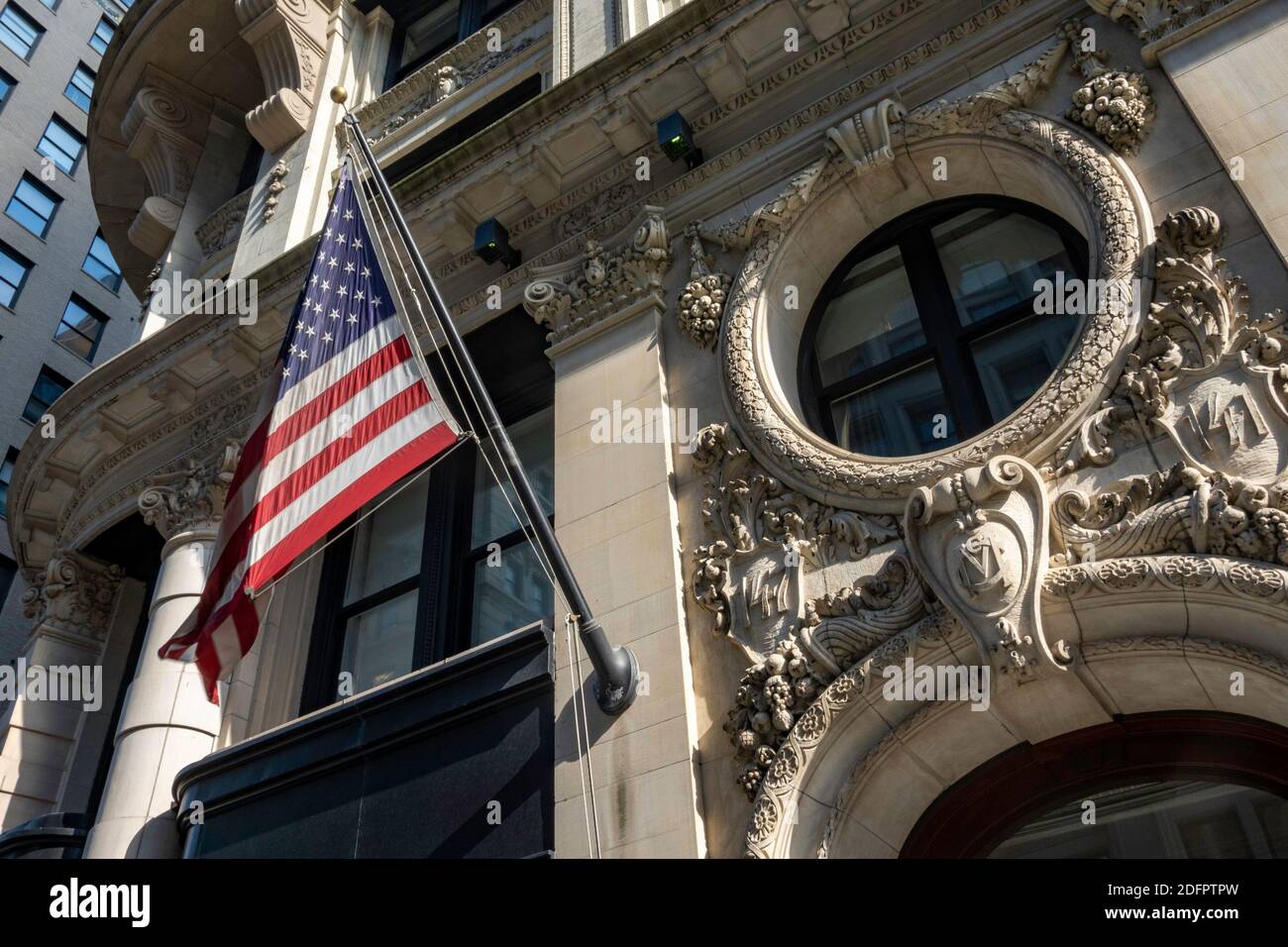 141 Fifth Avenue on a Sunny Afternoon, NYC, États-Unis Banque D'Images