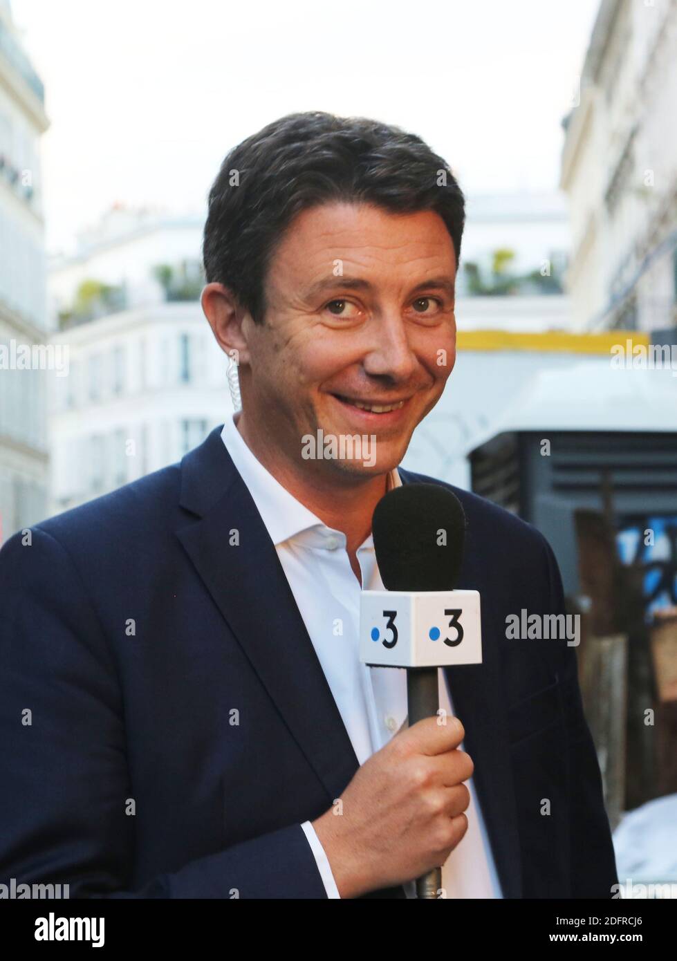 Le porte-parole du gouvernement français, Benjamin Griveaux, et candidat aux élections municipales, faisant une interview pour la chaîne de télévision France 3, le 3 octobre 2018 à Paris, France. Photo de Somer/ABACAPRESS.COM Banque D'Images