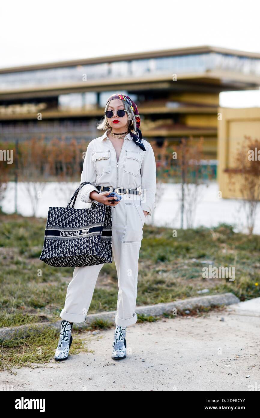 Street style, Ikwa arrivant à Dior printemps été 2019 prêt-à-porter spectacle, tenu à l'Hippodrome de Longchamp, à Paris, France, le 24 septembre 2018. Photo de Marie-Paola Bertrand-Hillion/ABACAPRESS.COM Banque D'Images