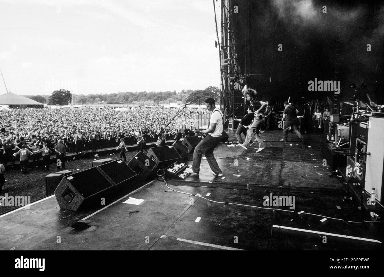 Cent raisons de jouer au Reading Festival 2002, Reading , Berkshire, Angleterre, Royaume-Uni. Banque D'Images