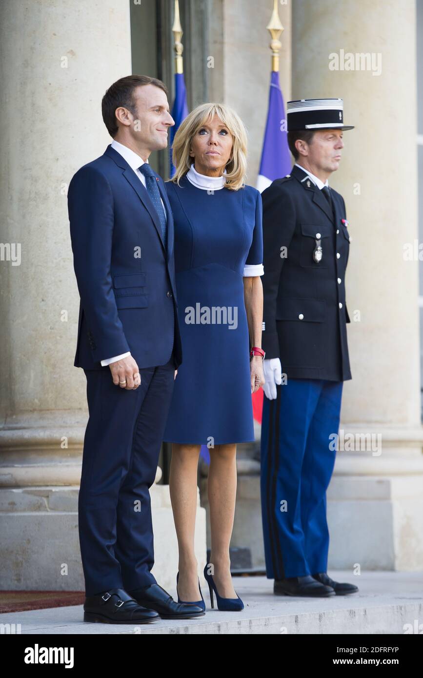 Le président français Emmanuel Macron et sa femme Brigitte Macron assistent à la conférence Elysee Palace le 8 octobre 2018 . Photo par ELIOT BLONDT/ABACAPRESS.COM Banque D'Images