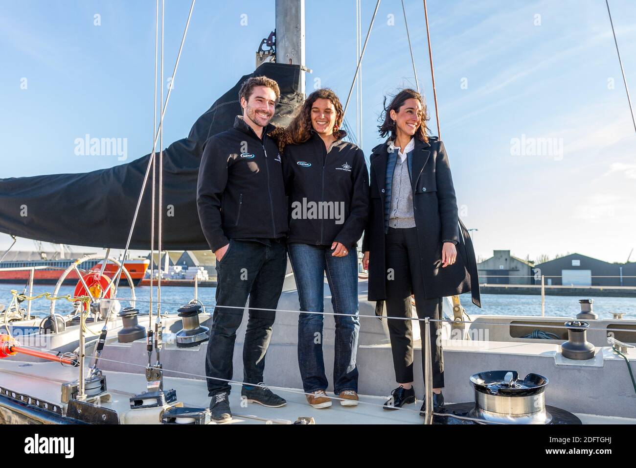 Petit ministre français attaché au ministre de la transition écologique et inclusive Brune Poirson avec Marie Tabarly sur le port de St Malo avant le départ de la route du Rhum 2018, le 3 novembre 2018. Photo d'Arnaud Masson/ABACAPRESS.COM Banque D'Images