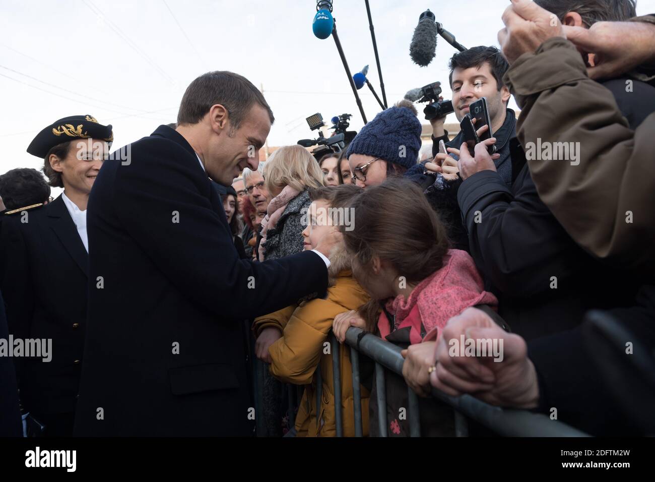 Le président français Emmanuel Macron à les Eparges, dans l'est de la France, le mardi 6 novembre 2018, dans le cadre des cérémonies marquant le centenaire de la fin de la première Guerre mondiale. Photo de Jacques Witt/Pool/ABACAPRESS.COM Banque D'Images