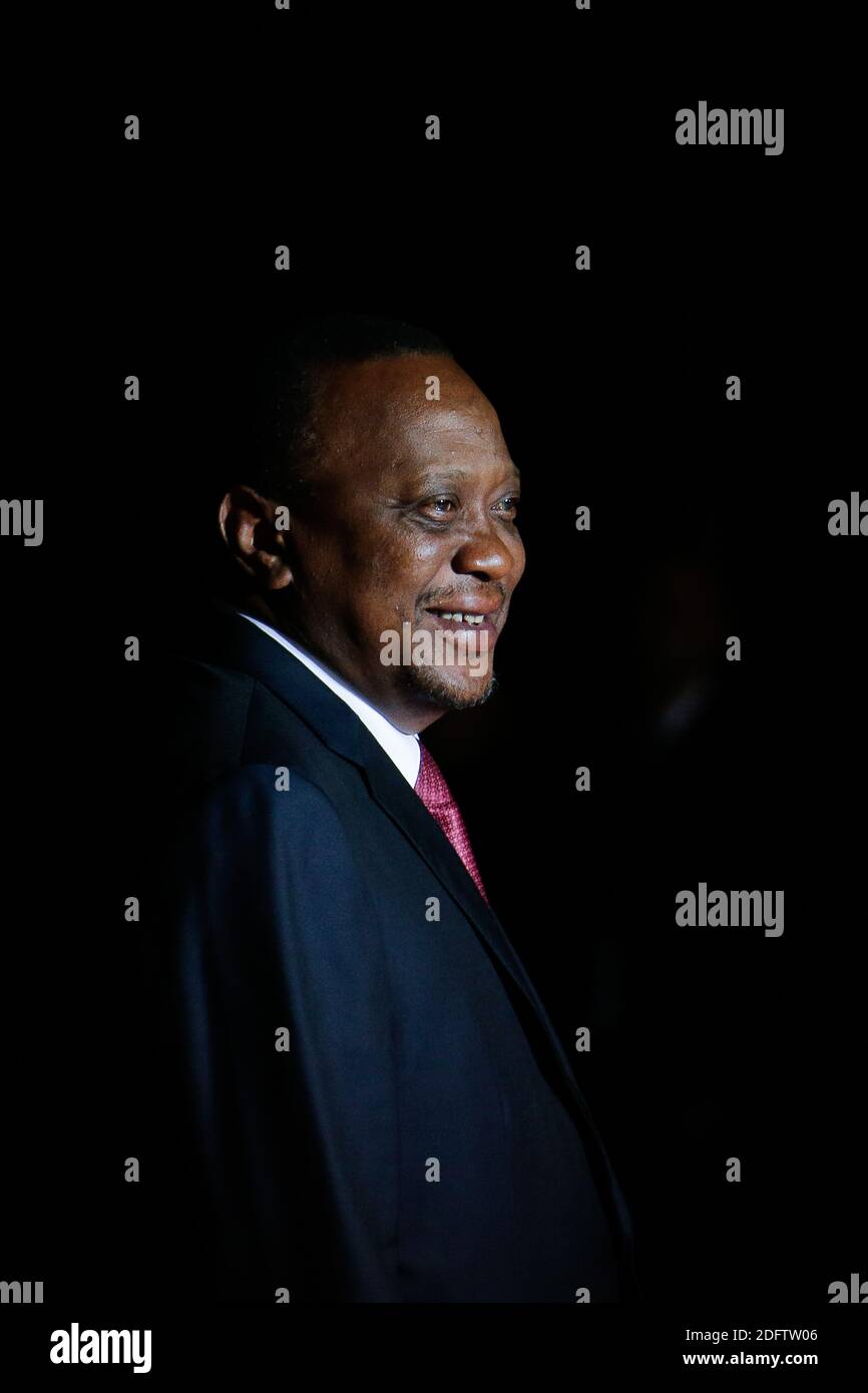 Le Président kenyan Uhuru Kenyatta arrive au Musée d'Orsay pour le dîner à l'occasion de la cérémonie internationale du centenaire de l'armistice de 1918, le 10 novembre 2018 à Paris, en France. Photo de Thibaud Moritz/ABACAPRESS.COM Banque D'Images