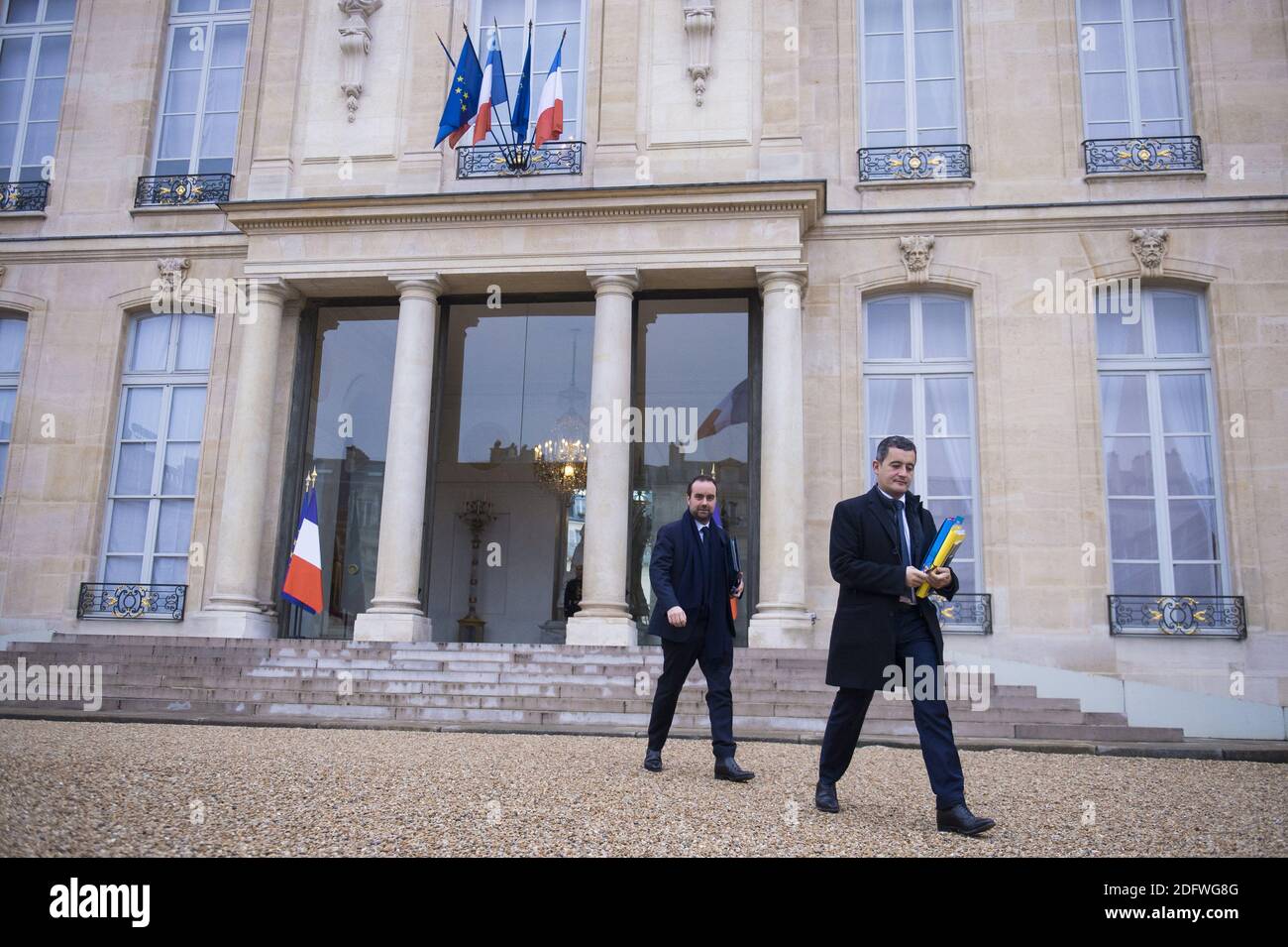 Le ministre français de l'action publique et de la comptabilité, Gerald Darmanin, quitte le palais présidentiel de l'Elysée après la réunion hebdomadaire du cabinet, le 26 novembre 2018, à Paris. Photo par ELIOT BLONDT/ABACAPRESS.COM Banque D'Images