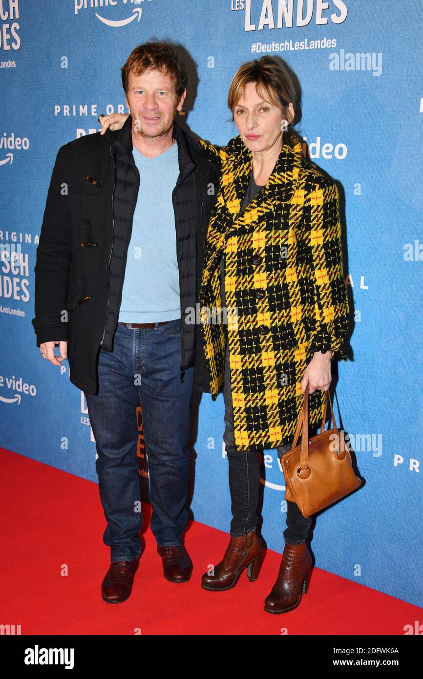 Sophie Mounicot et Philippe Lelievre assistent à la première Deutsch-les-Landes à Gaumont Capucines à Paris, France, le 27 novembre 2018. Photo de Laurent Zabulon/ABACAPRESS.COM Banque D'Images