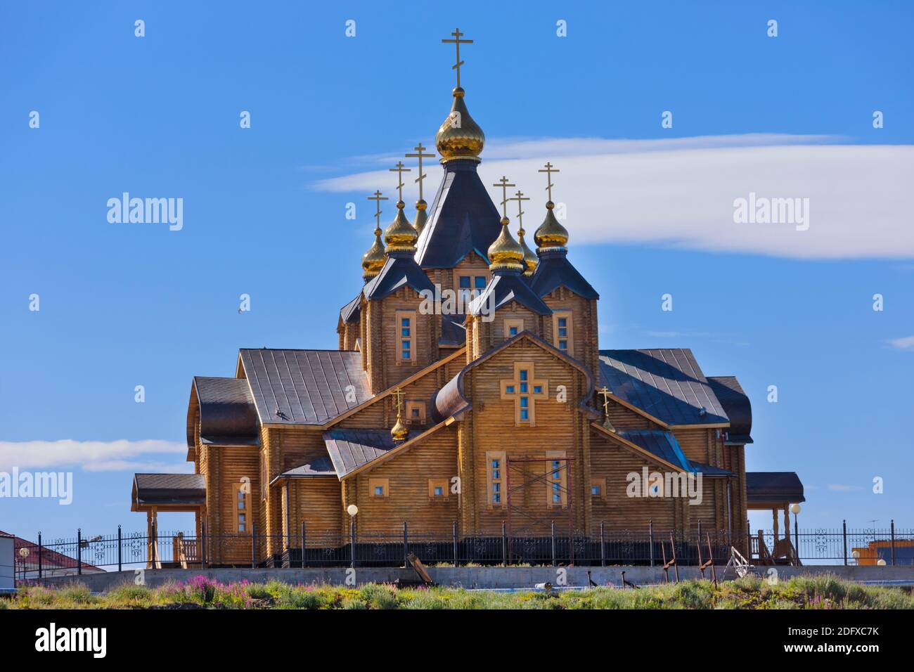 L'Église orthodoxe, la plus grande structure de bois en Extrême-Orient russe, Anadyr, de l'Armée de terre française Banque D'Images