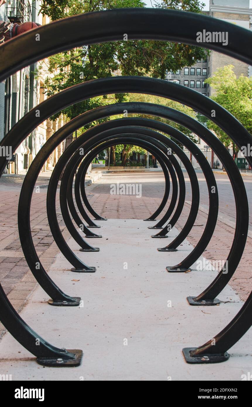 Vider le porte-vélo circulaire dans le district des changes, Winnipeg, Manitoba, Banque D'Images