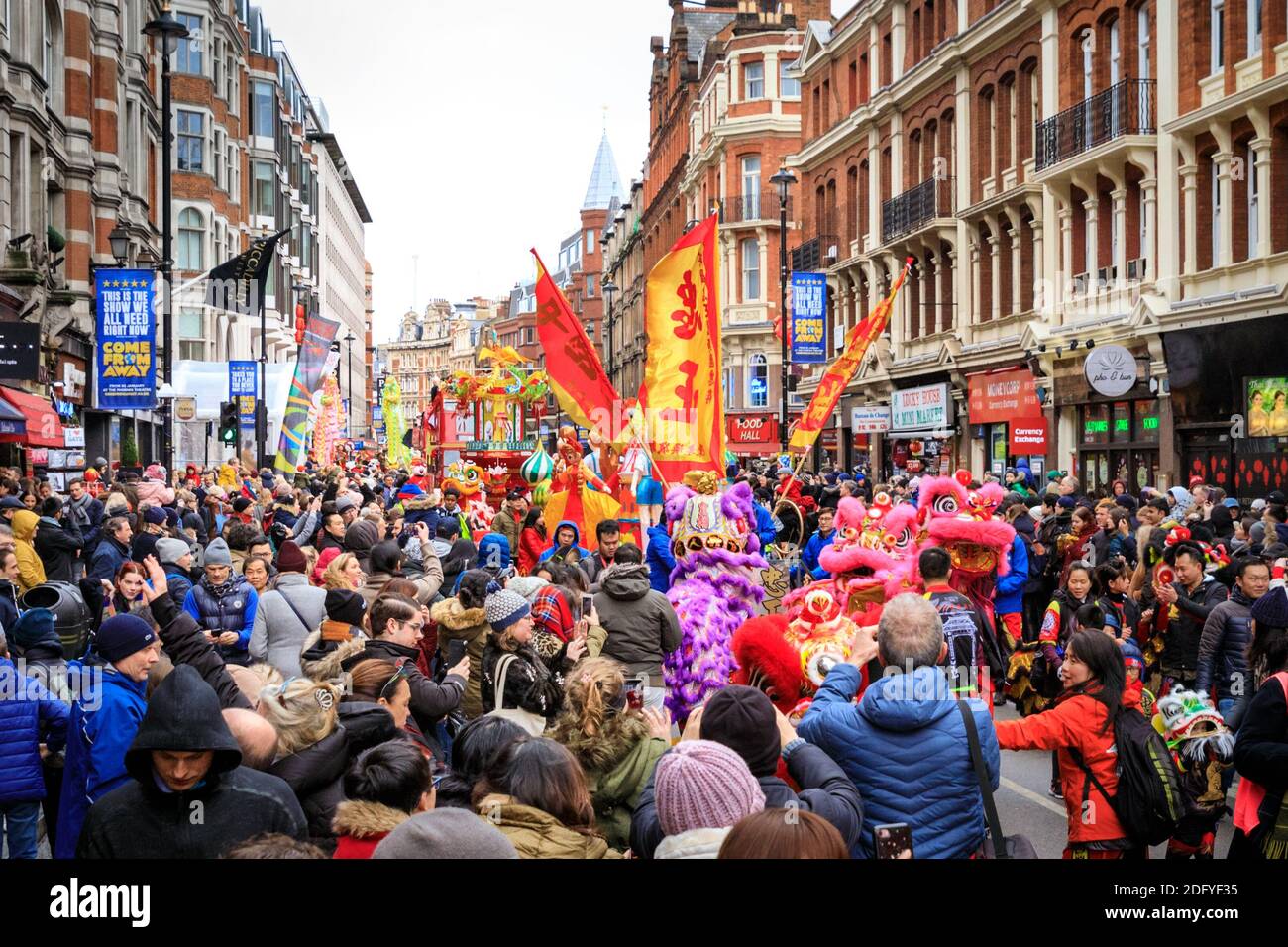 Célébrations et parade du nouvel an chinois, artistes au festival autour de Chinatown, Londres, Royaume-Uni Banque D'Images