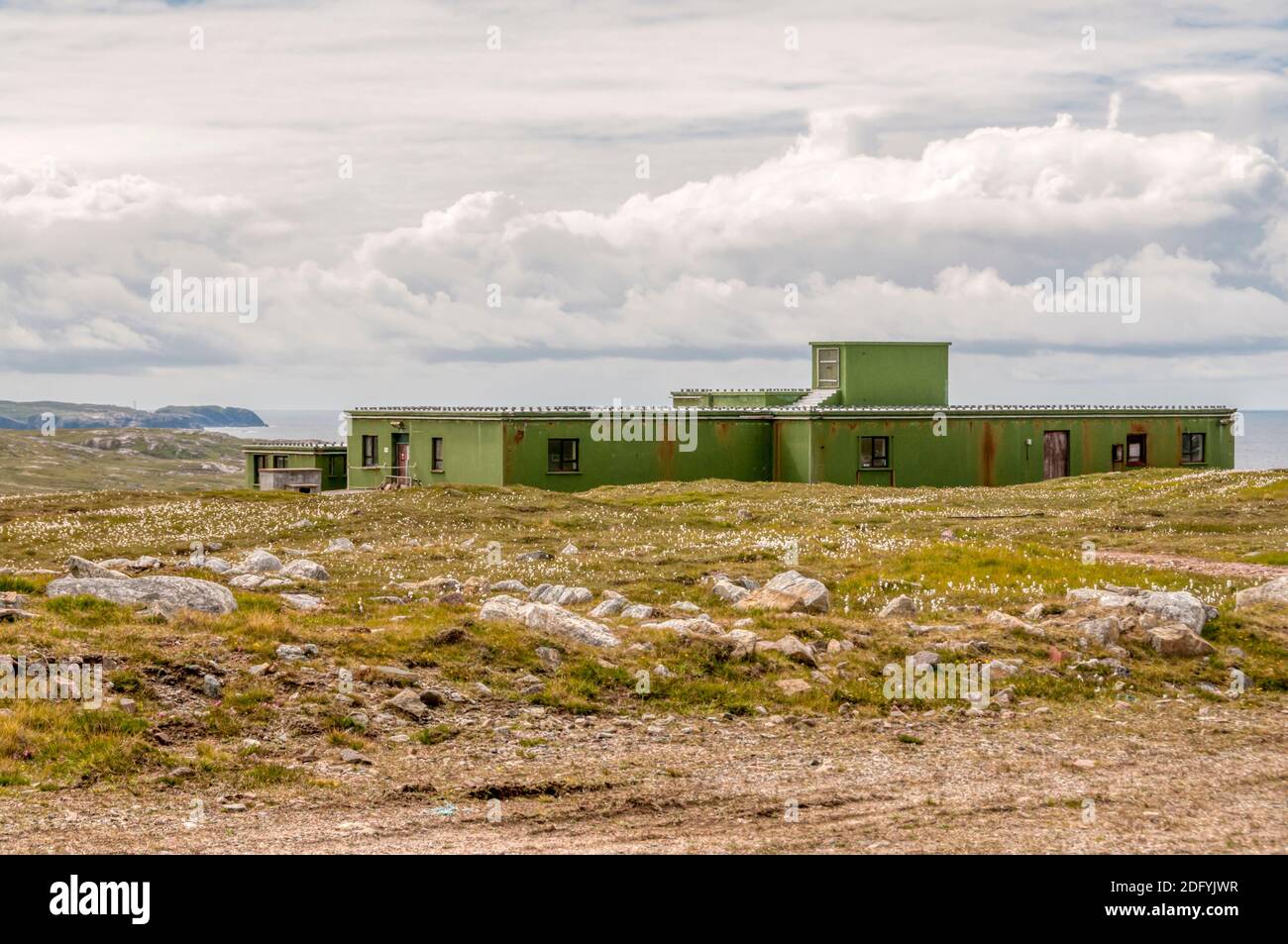 Partie de l'ancienne station radar de type R10 d'Aird Uig à Gallan Head près d'Aird Uig sur Lewis dans les Hébrides extérieures. Détails dans Desc. Banque D'Images