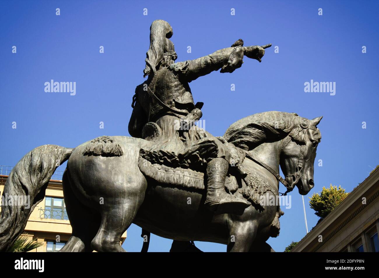 Vue de la statue du héros général et grec Theodoros Kolokotronis à Athènes, Grèce, mars 12 2020. Banque D'Images