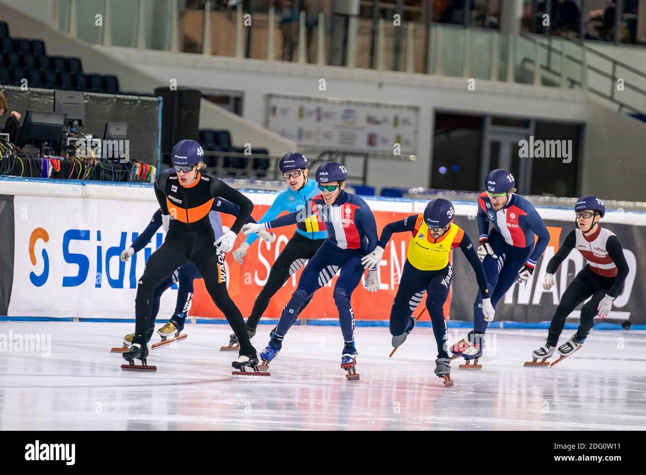 HEERENVEEN, PAYS-BAS - DÉCEMBRE 5 : Jens van t Wout, Stijn Desmet, Quentin Fercoq, Itzhak de Laat, Sébastien Lapape, Reinis Berzins pendant le court-circuit Banque D'Images