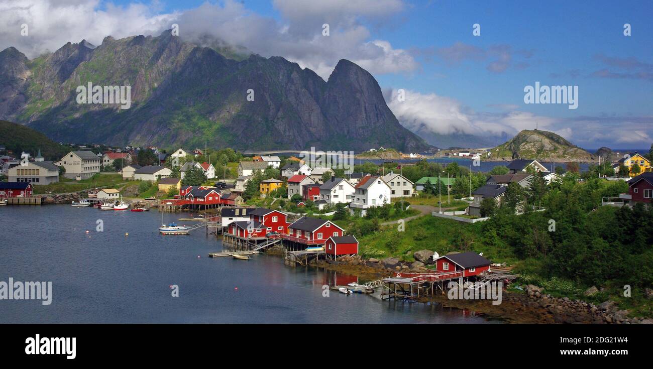 Vue sur le village de pêche Reine Banque D'Images