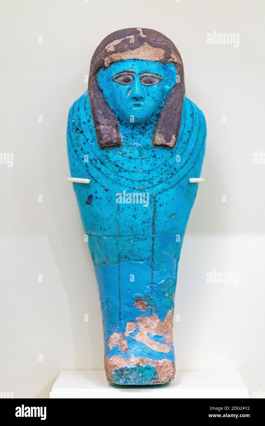 Le cercueil d'un faucon de 450 av. J.-C. (la période tardive de l'histoire égyptienne). L'article est vu dans l'exposition du Musée royal de l'Ontario intitulée 'Egyptian Mummies: Anci Banque D'Images