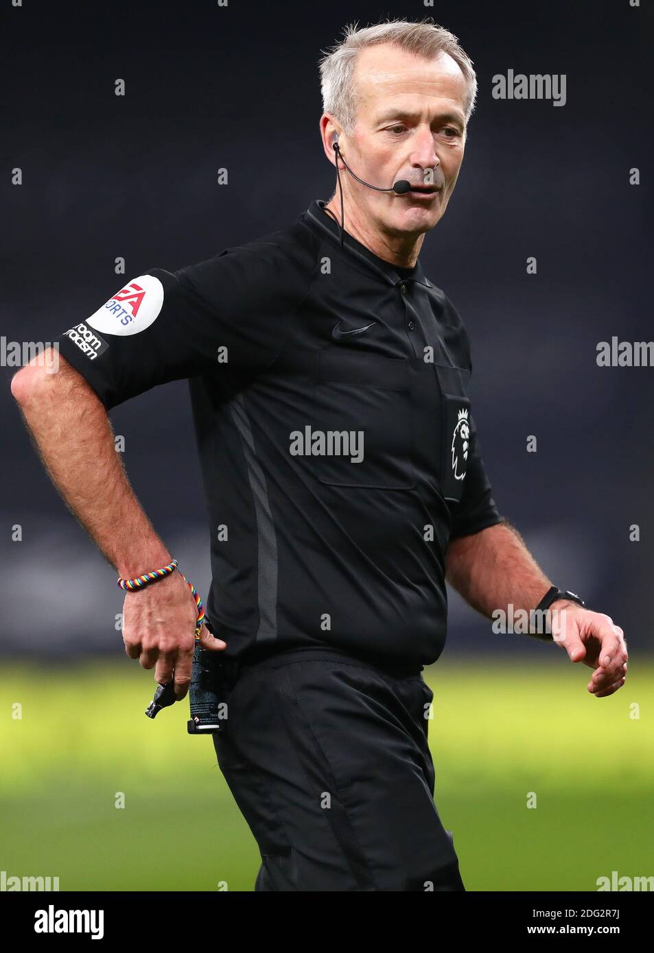 Refree, Martin Atkinson - Tottenham Hotspur v Arsenal, Premier League, Tottenham Hotspur Stadium, Londres, Royaume-Uni - 6 décembre 2020 utilisation éditoriale uniquement - des restrictions DataCo s'appliquent Banque D'Images