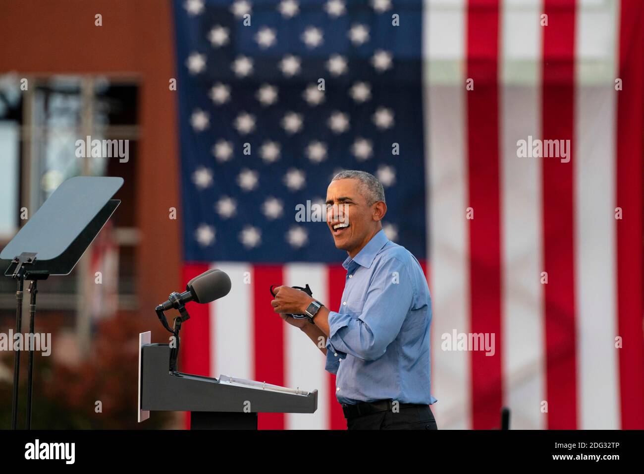 L'ancien président américain Barack Obama s'adresse aux partisans de Biden-Harris lors d'un rassemblement à Philadelphie, en Pennsylvanie, le 21 octobre 2020. - l'ancien président américain Barack Obama a suivi la campagne électorale de Joe Biden aujourd'hui pour tenter d'augmenter le soutien de son ancien vice-président parmi les jeunes Américains et les électeurs noirs dans la dernière partie de la course à la Maison Blanche. Crédit : Alex Edelman/l'accès photo Banque D'Images