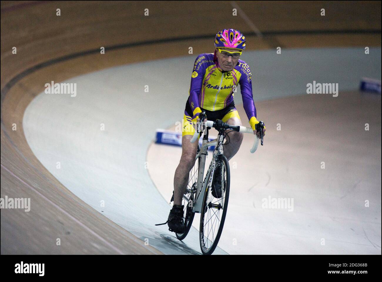 Cycliste 105 ans sales